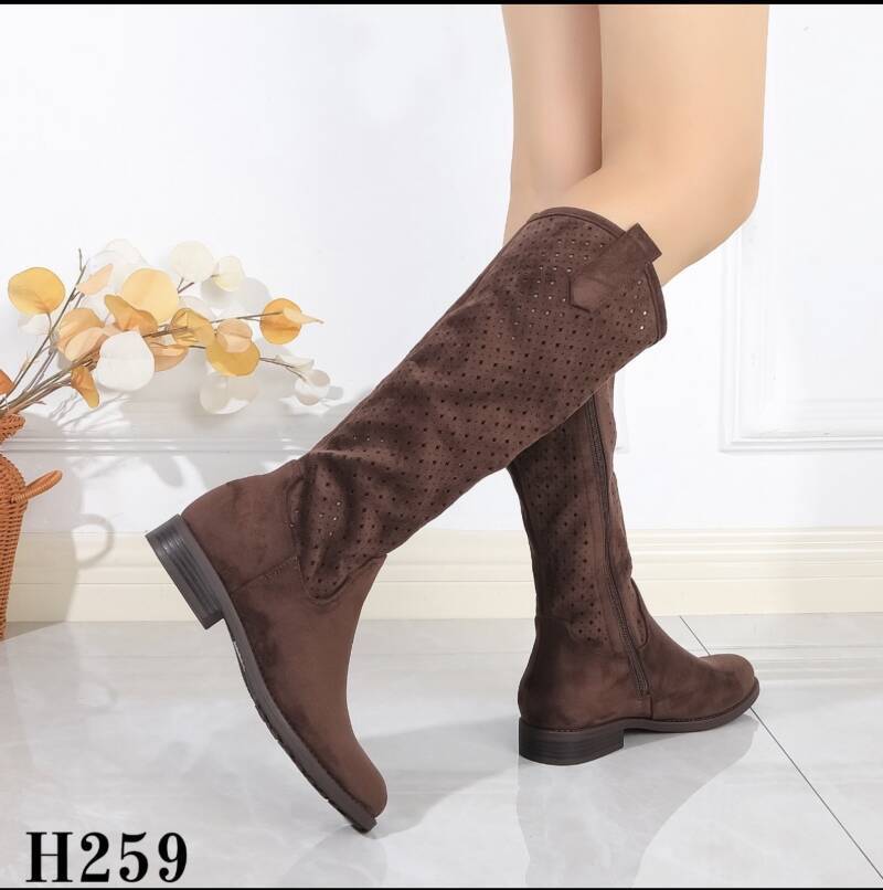 Kozaki damskie Roz 36-41 / 12 par